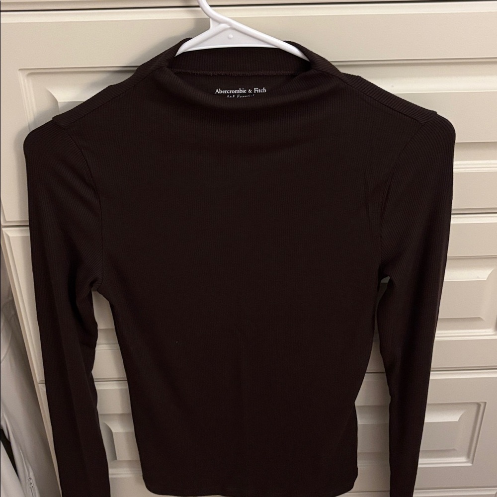 Abercrombie & Fitch Dark Brown Ribbed Mock Neck